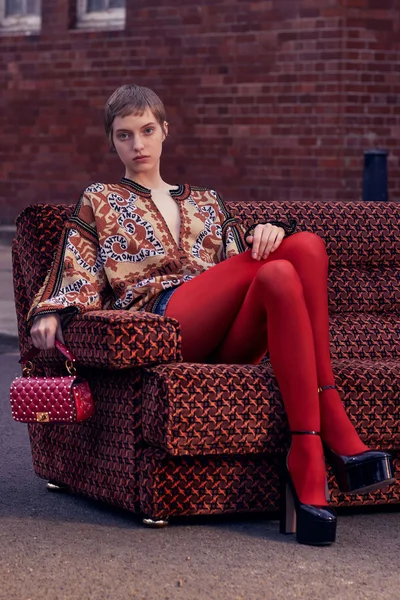 Look 16